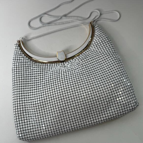 None Handbags - Vintage WHITE MESH Gold Tone Accents White Metal Strap LINED Shoulder Bag PURSE
